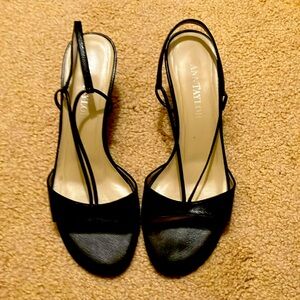 NWT ANN TAYLOR black edgy strap sandal